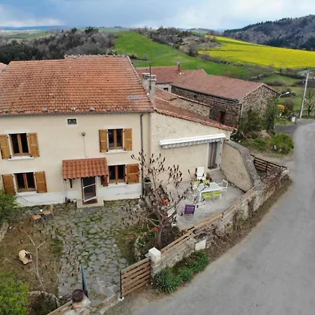 Gite Familial Avec Cour Privee, Terrasse Ombragee Et Chambre Independante Pres Du Puy-en-velay - Fr-1-582-31 Vakantiehuis Saint-Privat-du-Dragon