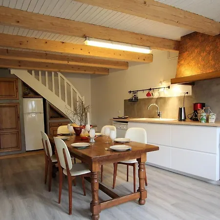 Vakantiehuis Gite Familial Avec Cour Privee, Terrasse Ombragee Et Chambre Independante Pres Du Puy-en-velay - Fr-1-582-31