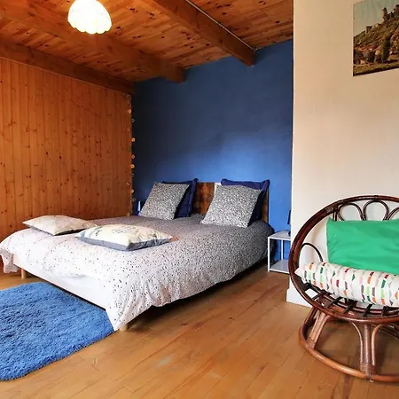 Gite Familial Avec Cour Privee, Terrasse Ombragee Et Chambre Independante Pres Du Puy-en-velay - Fr-1-582-31 Vakantiehuis Saint-Privat-du-Dragon